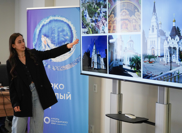 В Горячем Ключе благоустраивают зеленую зону