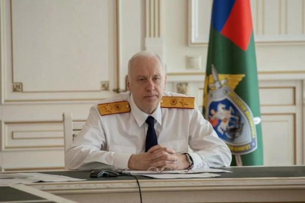 
Мужчина пытался затолкать 12-летнюю девочку в машину. Бастрыкину доложат о происшествии в Краснодаре                    