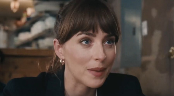 В Краснодаре покажут фильм &laquo;Материалистка&raquo; с Дакотой Джонсон, Педро Паскалем и Крисом Эвансом за два дня до всероссийского проката