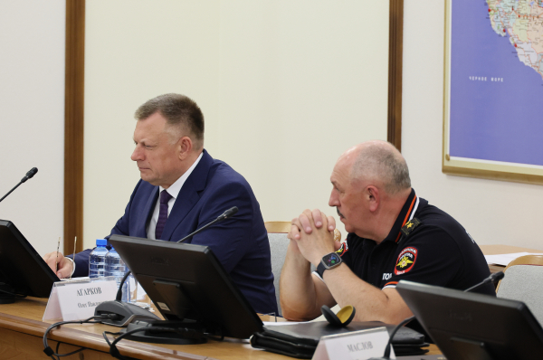 Вениамин Кондратьев: Чтобы свести к минимуму молодежную преступность, надо предоставить детям возможность разнообразного отдыха и дополнительного образования Вениамин Кондратьев: Чтобы свести к минимуму молодежную преступность, надо предоставить детям возможность разнообразного отдыха и дополнительного образования