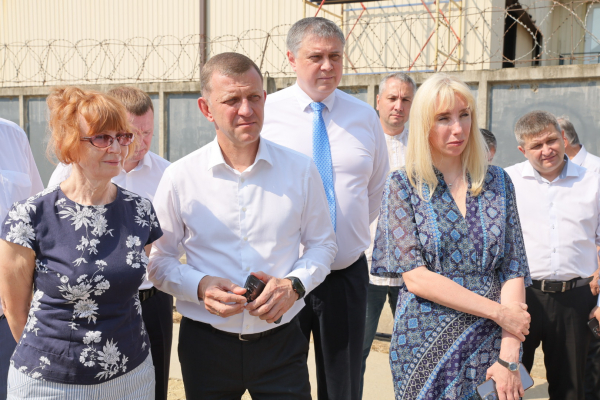 Вениамин Кондратьев проинспектировал строительство надземного пешеходного перехода в Краснодаре