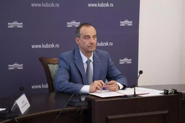 
Кубанские депутаты проанализировали состояние памятников истории и культуры в регионе                    