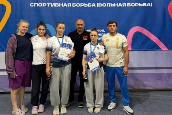 Кубанские вольники показали высший класс в Москве
Кубанские вольники показали высший класс в Москве