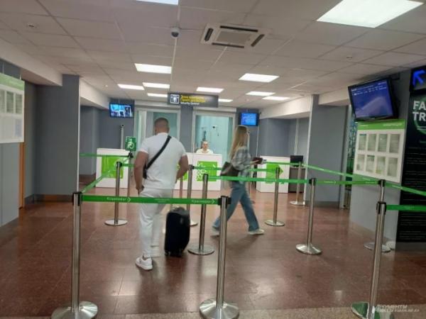 
В Краснодаре приземлился первый после трехлетней паузы пассажирский рейс    