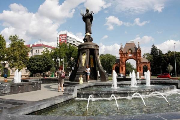 
Мэр Краснодара Евгений Наумов рассказал о мероприятиях ко Дню города    