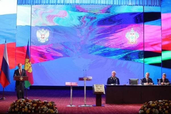 Губернатор Кубани Вениамин Кондратьев: «Продолжим создавать комфортные условия для жизни во всех муниципалитетах»
Губернатор Кубани Вениамин Кондратьев: «Продолжим создавать комфортные условия для жизни во всех муниципалитетах»