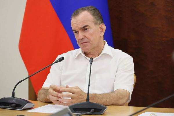Губернатор Кубани Вениамин Кондратьев: «С начала года по нацпроекту с опережением графика капитально отремонтировали 72 километра трасс»
Губернатор Кубани Вениамин Кондратьев: «С начала года по нацпроекту с опережением графика капитально отремонтировали 72 километра трасс»