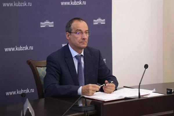 
Юрий Бурлачко: &laquo;Помощь педагогам носит первоочередной характер&raquo;                    