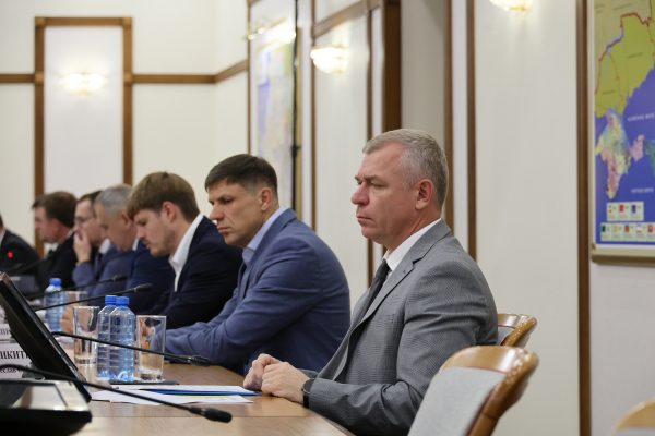 Вениамин Кондратьев: На обновление спортивных комплексов и стадионов в 2025 году предусмотрели более миллиарда рублей Вениамин Кондратьев: На обновление спортивных комплексов и стадионов в 2025 году предусмотрели более миллиарда рублей
