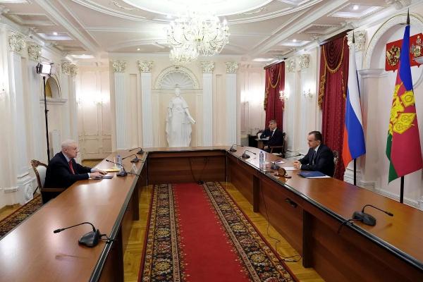 Губернатор Краснодарского края провел рабочую встречу с председателем партии «Справедливая Россия»
Губернатор Краснодарского края провел рабочую встречу с председателем партии «Справедливая Россия»