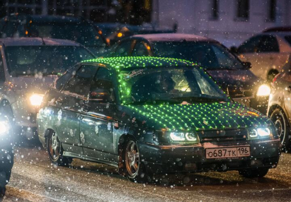
Чем опасны новогодние гирлянды: предупреждение врачей
