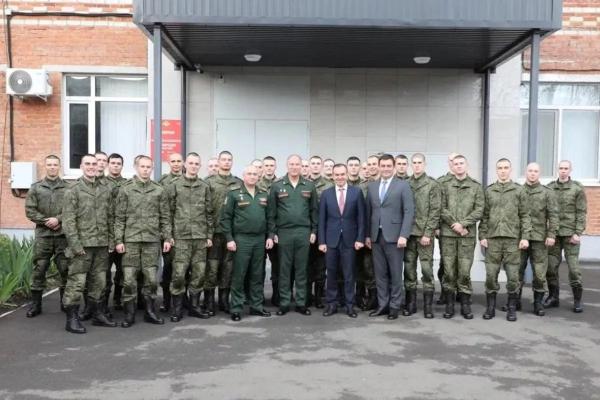 
В Президентском полку будут служить 25 новобранцев осеннего призыва из Краснодарского края                    