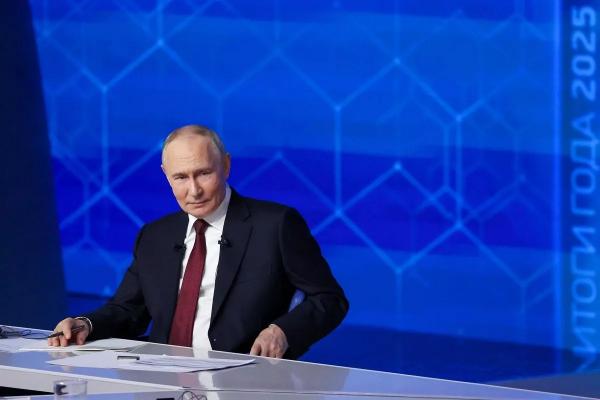 
Владимир Путин рассказал, какой видит Россию через 200 лет                    
