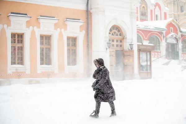Рабочая неделя на Кубани начнется с обильных снегопадов, гололеда и ливней
Рабочая неделя на Кубани начнется с обильных снегопадов, гололеда и ливней