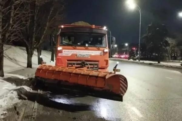 
Службы Краснодара переведены в режим повышенной готовности из-за непогоды    