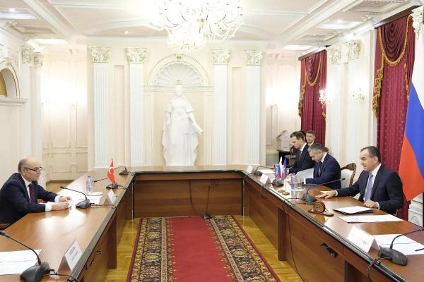 
Губернатор Вениамин Кондратьев: &laquo;Краснодарский край готов развивать взаимовыгодные партнерские отношения с Турцией&raquo;                    