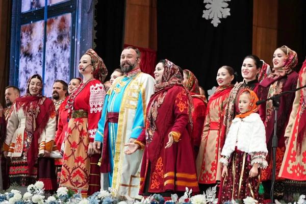 
Губернатор Вениамин Кондратьев посетил рождественский концерт Кубанского казачьего хора                    