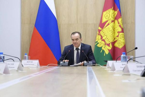 Губернатор Краснодарского края Вениамин Кондратьев поручил подготовить необходимую технику и средства на случай возможных подтоплений
Губернатор Краснодарского края Вениамин Кондратьев поручил подготовить необходимую технику и средства на случай возможных подтоплений