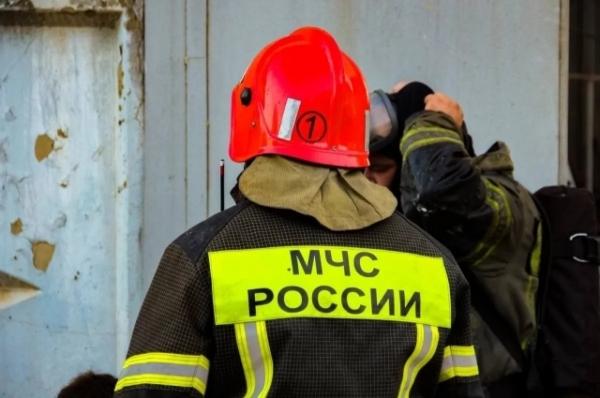 Спасатели потушили пожар на нефтебазе
Спасатели потушили пожар на нефтебазе