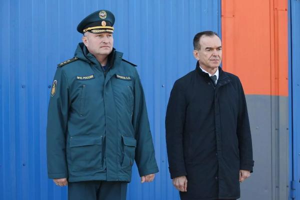 Александр Куренков и Вениамин Кондратьев открыли под Геленджиком новую пожарно-спасательную часть
Александр Куренков и Вениамин Кондратьев открыли под Геленджиком новую пожарно-спасательную часть