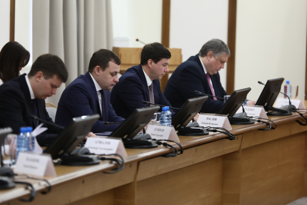 Больше всего обращений в соцсетях от жителей Кубани в феврале касались состояния дорог и вопросов ЖКХ