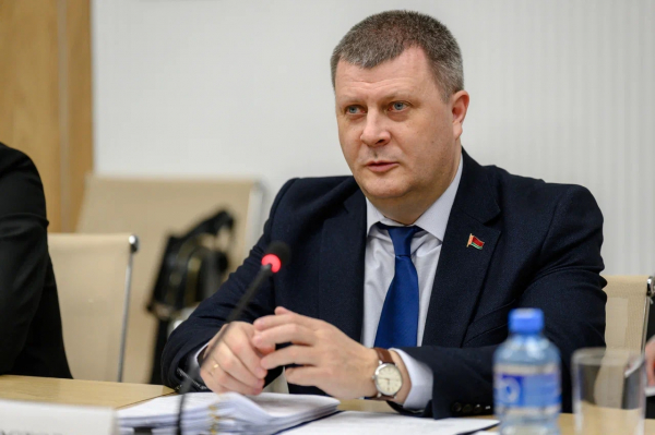 Александр Руппель и Юрий Селиверстов обсудили перспективы дальнейшего сотрудничества между Краснодарским краем и Республикой Беларусь Александр Руппель и Юрий Селиверстов обсудили перспективы дальнейшего сотрудничества между Краснодарским краем и Республикой Беларусь
