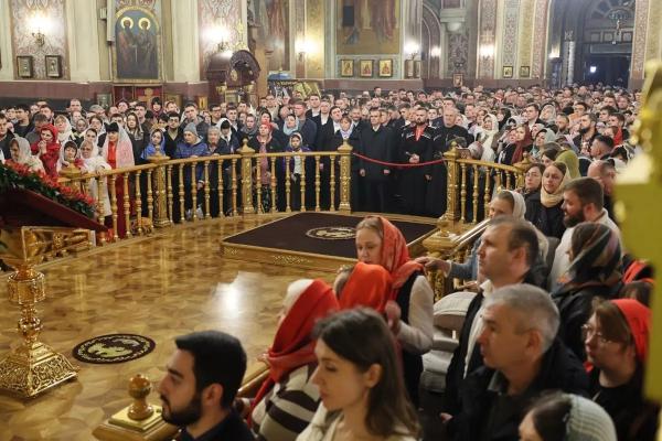 Губернатор Кубани поздравил жителей края с праздником Светлой Пасхи
Губернатор Кубани поздравил жителей края с праздником Светлой Пасхи