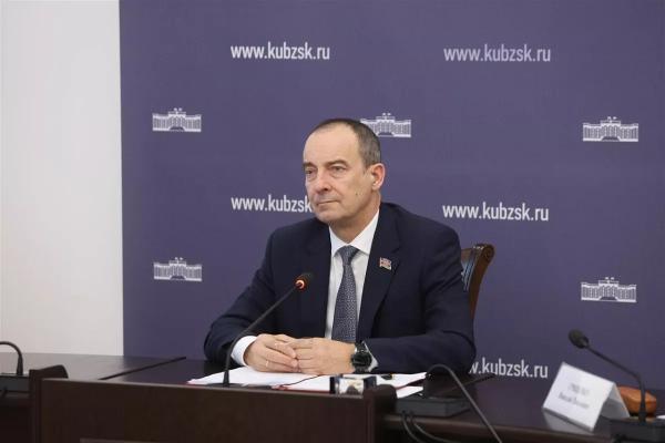 Юрий Бурлачко: «Применение инструмента эскроу-счетов позволяет жителям Кубани защитить свои денежные средства»
Юрий Бурлачко: «Применение инструмента эскроу-счетов позволяет жителям Кубани защитить свои денежные средства»