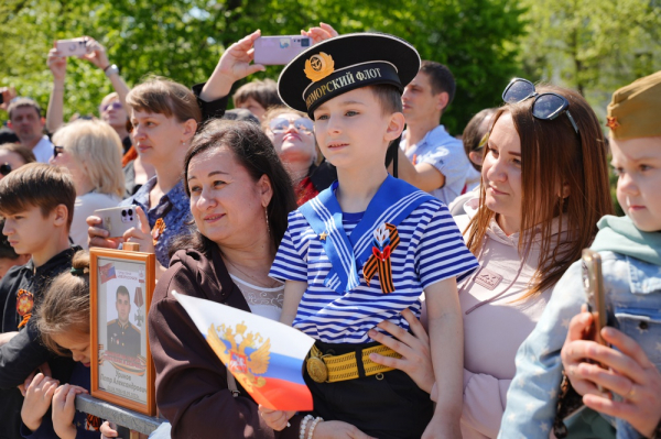 В Новороссийске провели военный парад в честь 81-й годовщины Великой Победы