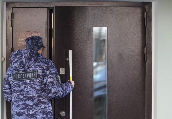 
Росгвардия потребовала у отставного офицера из Краснодара вернуть служебную квартиру
