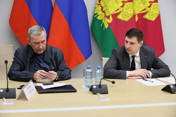 Вениамин Кондратьев: Несмотря на обильные осадки ситуация в крае остается стабильной и контролируемой Вениамин Кондратьев: Несмотря на обильные осадки ситуация в крае остается стабильной и контролируемой