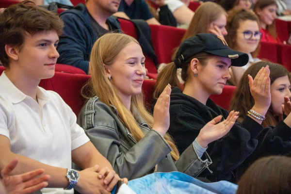 В Краснодаре подвели итоги Кубанской юниор-лиги КВН