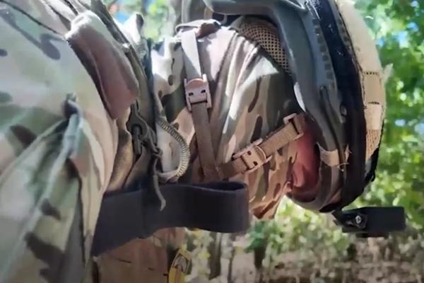 Минобороны РФ показало, как бойцы соединения ВДВ из Новороссийска проводят разминирование на Запорожском направлении
Минобороны РФ показало, как бойцы соединения ВДВ из Новороссийска проводят разминирование на Запорожском направлении