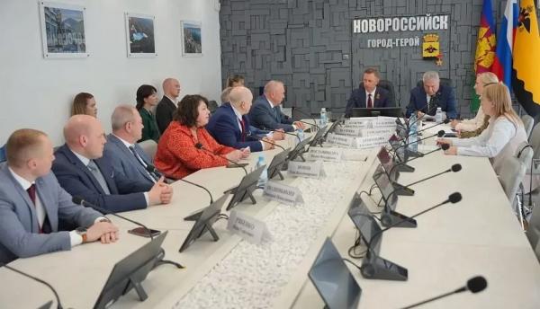 
Открытие отделения Морской арбитражной комиссии в Новороссийске укрепит правовую защиту бизнеса                    