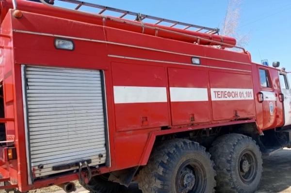 В Усть-Лабинске в результате атаки БПЛА начался пожар на нефтебазе
В Усть-Лабинске в результате атаки БПЛА начался пожар на нефтебазе