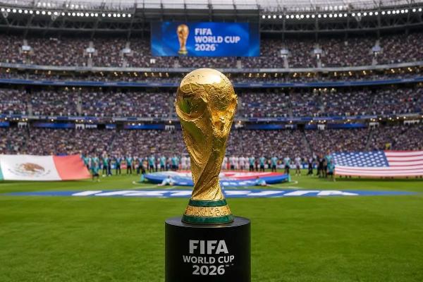 
Сборная Канады впервые в истории вышла в 1/8 финала ЧМ. Она обыграла ЮАР со счетом 0:1. Гол был забит на дополнительном времени второго тайма.                    