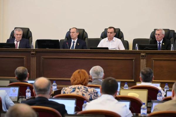 На Кубани вводят новую льготу по налогу на имущество для объектов газораспределения
На Кубани вводят новую льготу по налогу на имущество для объектов газораспределения