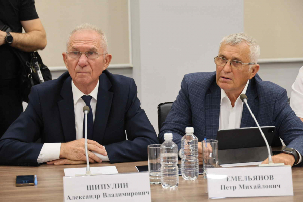 Вениамин Кондратьев: Мы предусмотрели дополнительные региональные меры поддержки аграриев на сумму порядка 5 миллиардов рублей Вениамин Кондратьев: Мы предусмотрели дополнительные региональные меры поддержки аграриев на сумму порядка 5 миллиардов рублей