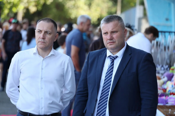 Вениамин Кондратьев вручил награды победителям скачек на Кубок и призы губернатора Краснодарского края