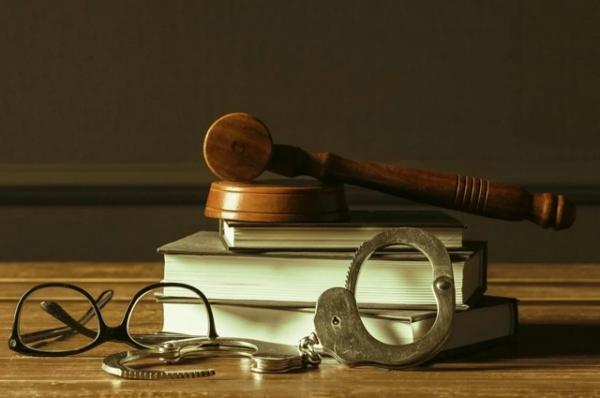 
Житель Новороссийска предстанет перед судом за поджог двух банков    