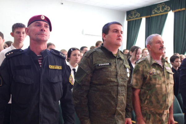 В Калининском районе обсудили развитие Ассоциации ветеранов СВО и военно-патриотическое воспитание молодежи В Калининском районе обсудили развитие Ассоциации ветеранов СВО и военно-патриотическое воспитание молодежи