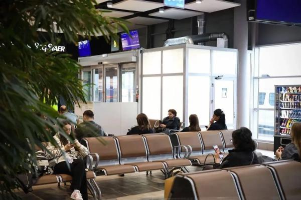 
В аэропортах Краснодара и Сочи проведут эксперимент по использованию высокооавтоматизированной спецтехники                    
