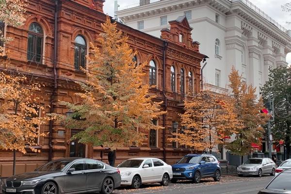 
В Краснодаре объявили штормовое предупреждение о ливнях и граде    