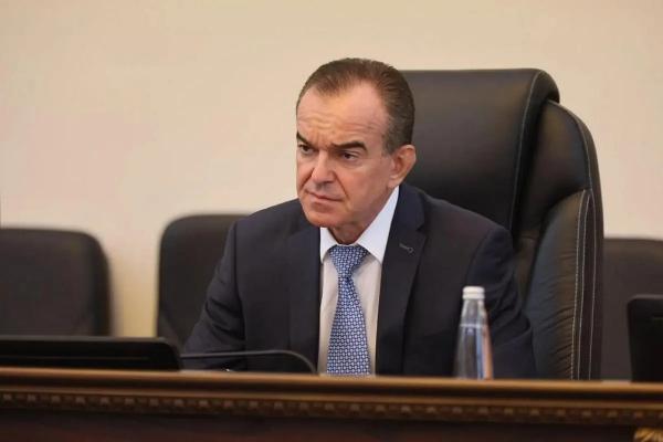 В Краснодарском крае повысили стоимость патента на работу для иностранных граждан в 2027 году
В Краснодарском крае повысили стоимость патента на работу для иностранных граждан в 2027 году