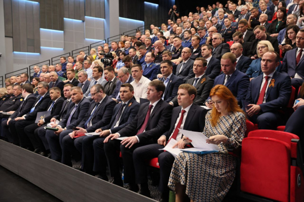 Вениамин Кондратьев поручил проверить безопасность детских здравниц региона