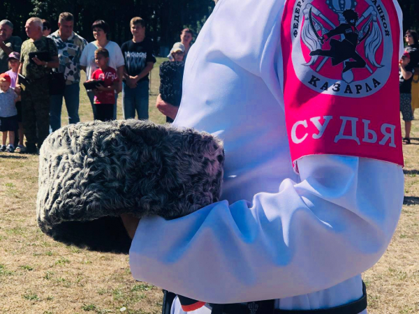 Турнир по рубке шашкой проходит в станице Пластуновской Турнир по рубке шашкой проходит в станице Пластуновской