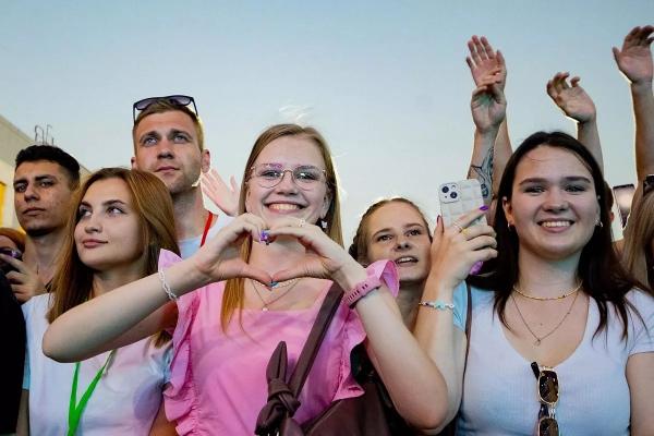 День молодежи в Краснодарском крае отметят фестивалем достижений
День молодежи в Краснодарском крае отметят фестивалем достижений
