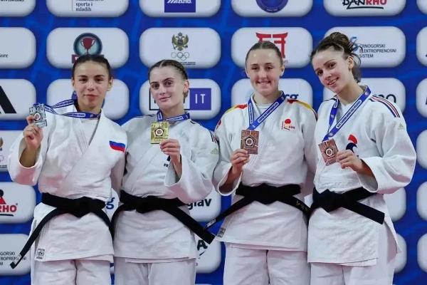Дзюдоистки из Краснодарского края завоевали медали первенства Европы
Дзюдоистки из Краснодарского края завоевали медали первенства Европы