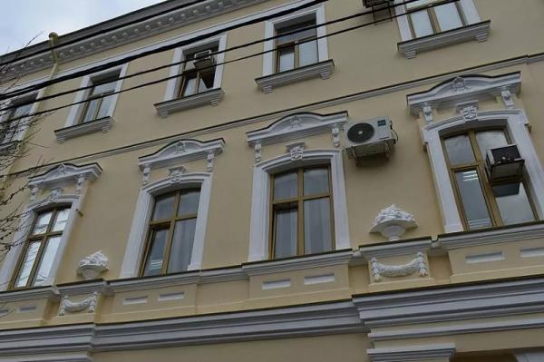 Фасад главной детской библиотеки края обновили в Краснодаре
Фасад главной детской библиотеки края обновили в Краснодаре