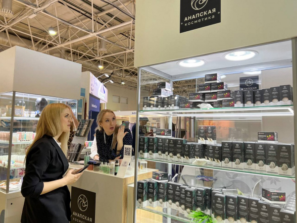 Заместитель главы Минпромторга России высоко оценил производимое на Кубани емкостное оборудование